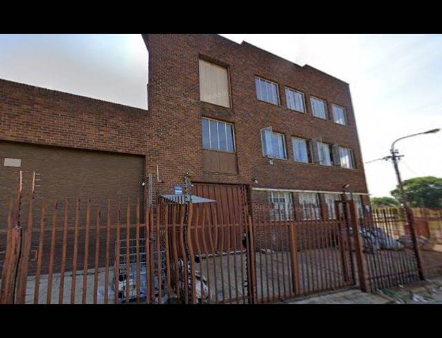 INDUSTRIAL FOR SALE IN GERMISTON CENTRAL